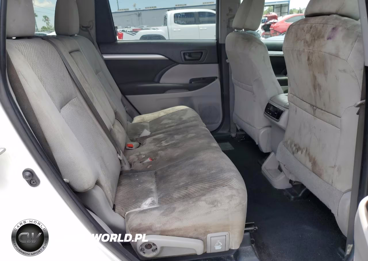 2019 Toyota Highlander Le VIN:5TDZARFH4KS058683 - 11