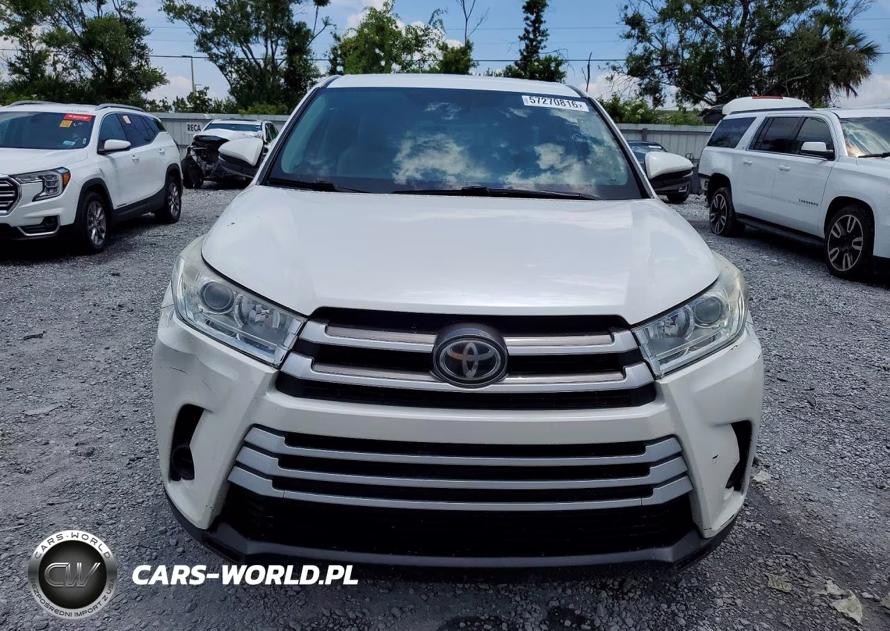 2019 Toyota Highlander Le VIN:5TDZARFH4KS058683 - 5