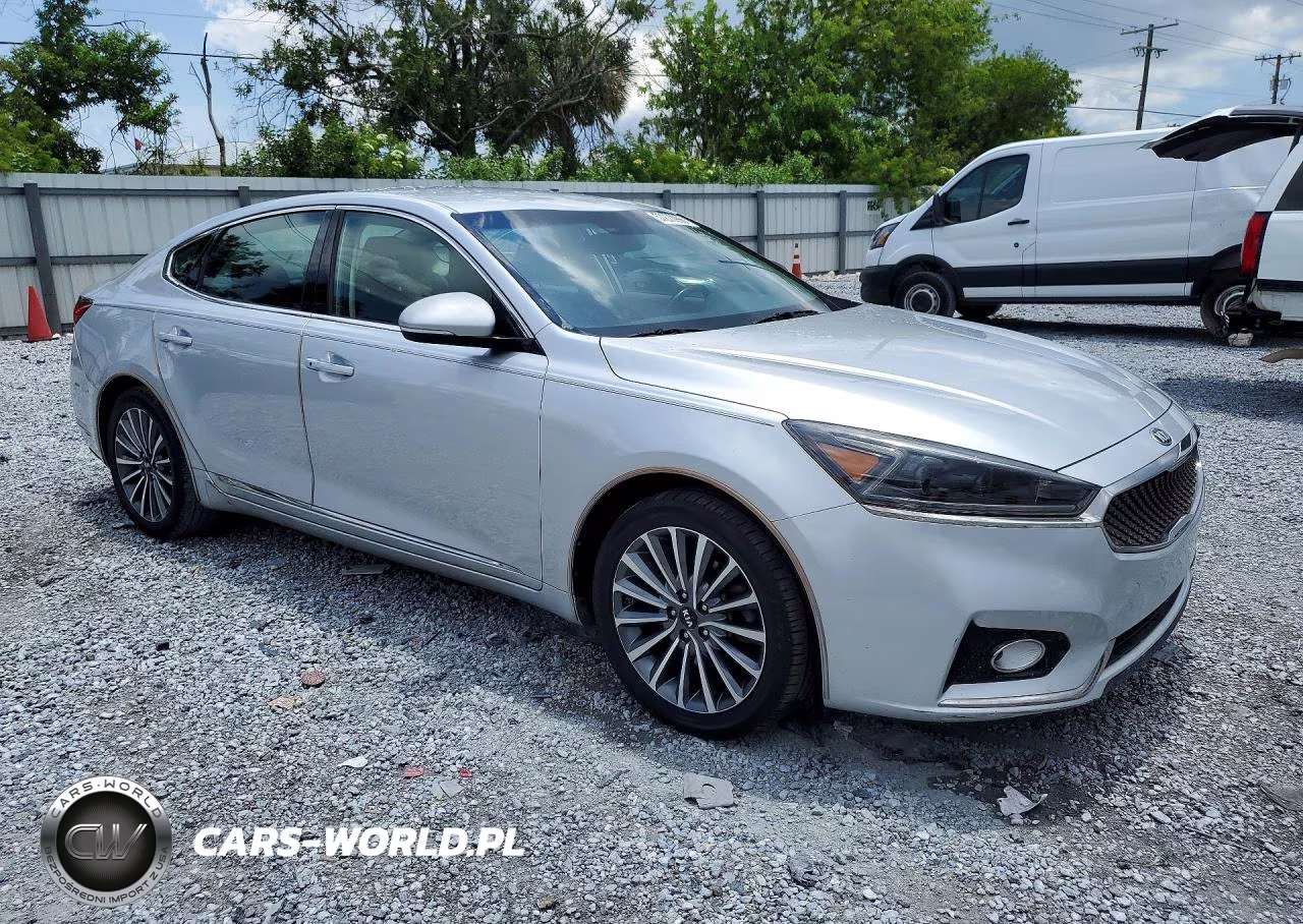 2017 Kia Cadenza Premium VIN:KNALB4J12H5094321 - 4