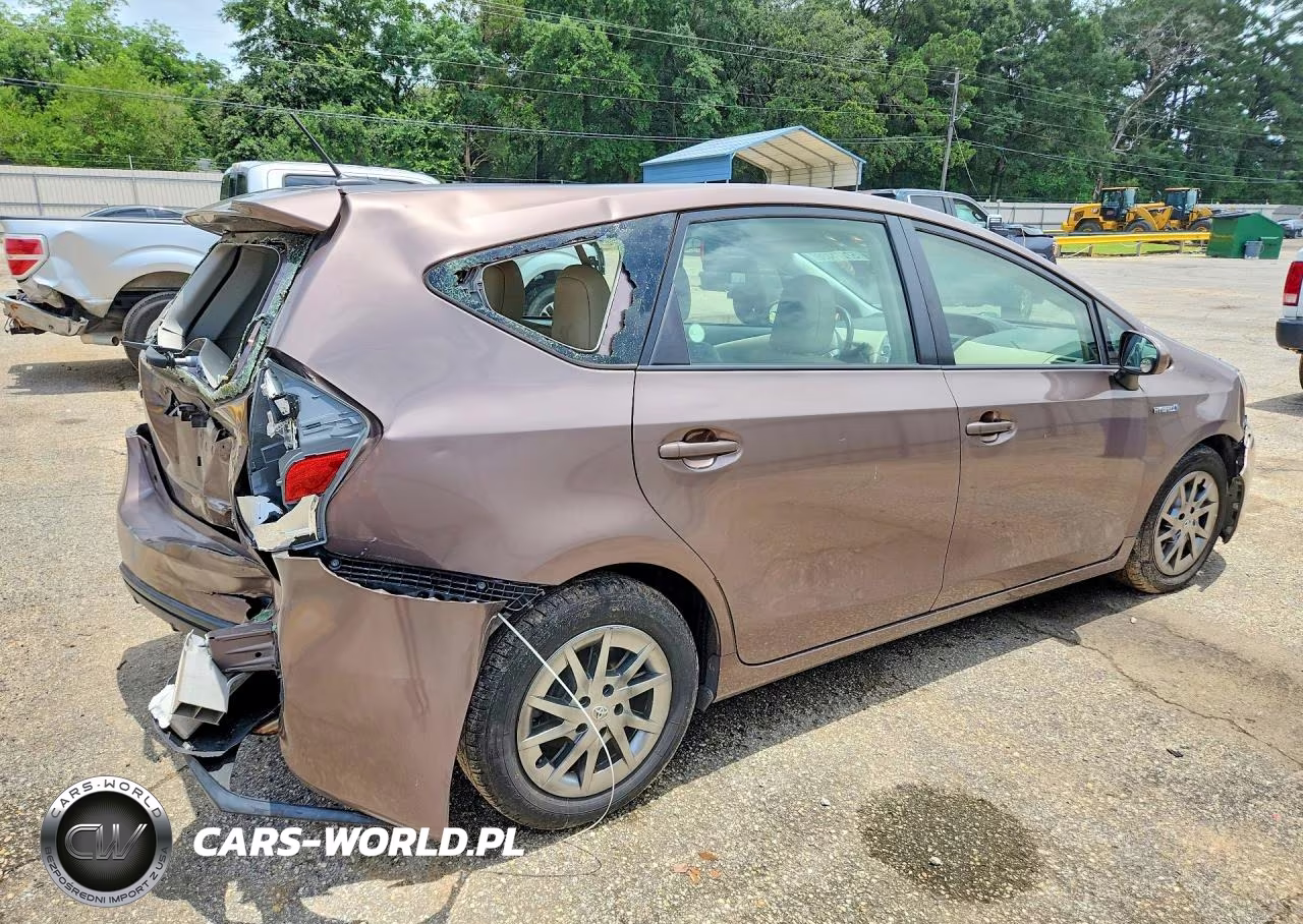 2017 Toyota Prius V Four VIN:JTDZN3EUXHJ061772 - 3