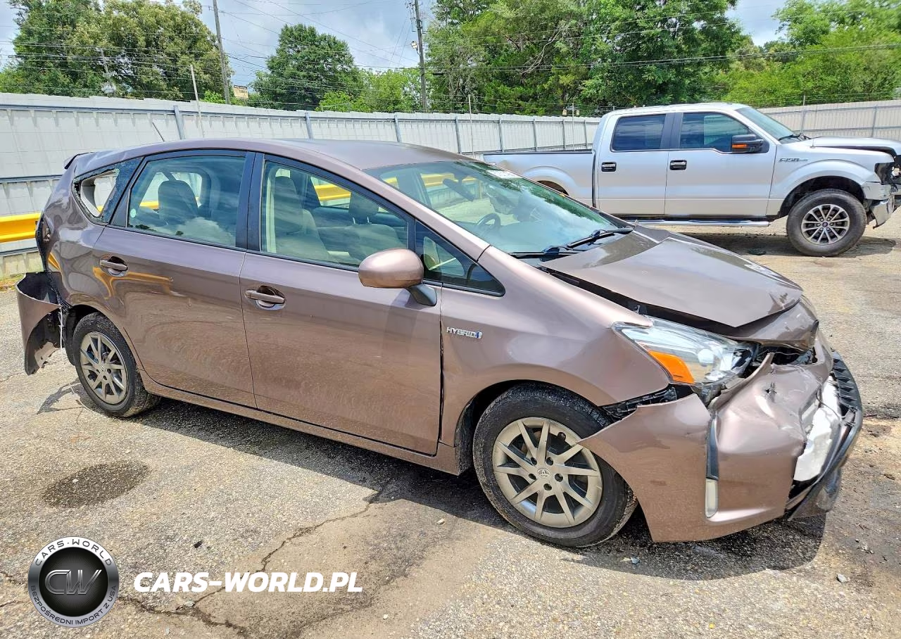 2017 Toyota Prius V Four VIN:JTDZN3EUXHJ061772 - 4