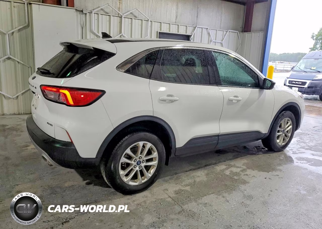 2022 Ford Escape Se VIN:1FMCU9G65NUB30660 - 3