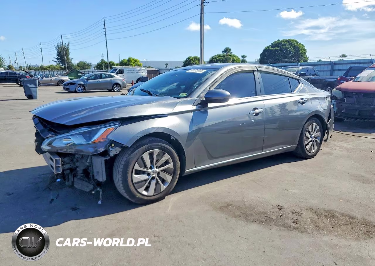 2020 Nissan Altima S – zdjęcie 1 z 12