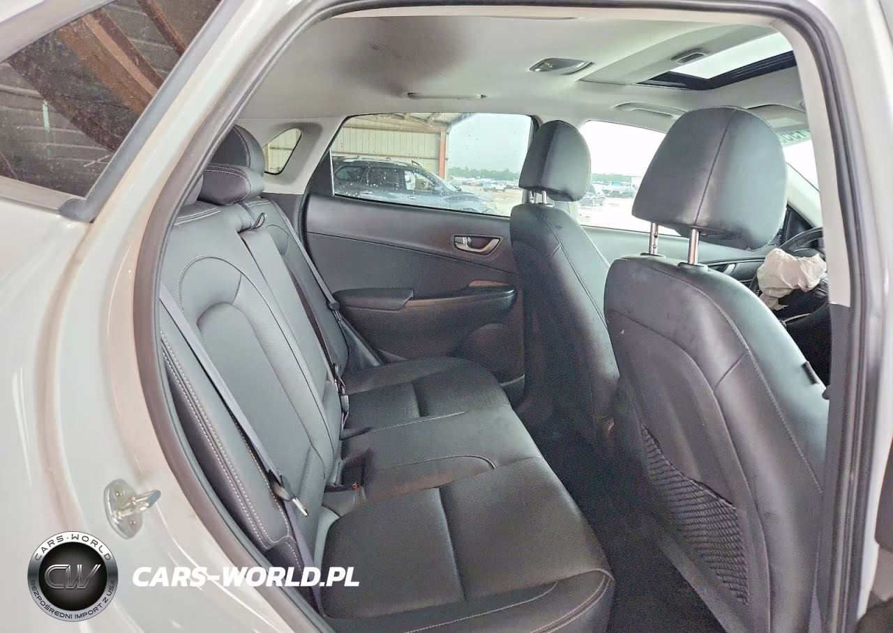 2019 Hyundai Kona Ultimate VIN:KM8K53A51KU271873 - 11