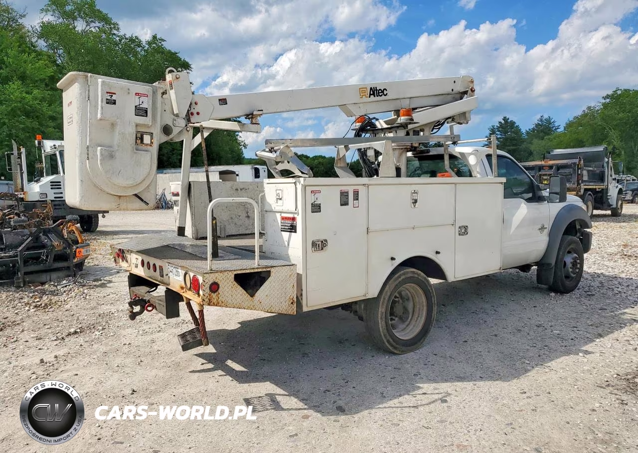 2011 Ford F450 Super Duty VIN:1FDUF4GT1BEA23067 - 3