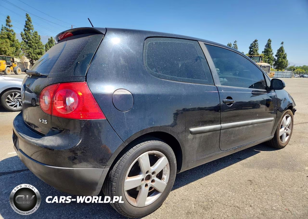 2009 Volkswagen Rabbit VIN:WVWAB71KX9W141899 - 3