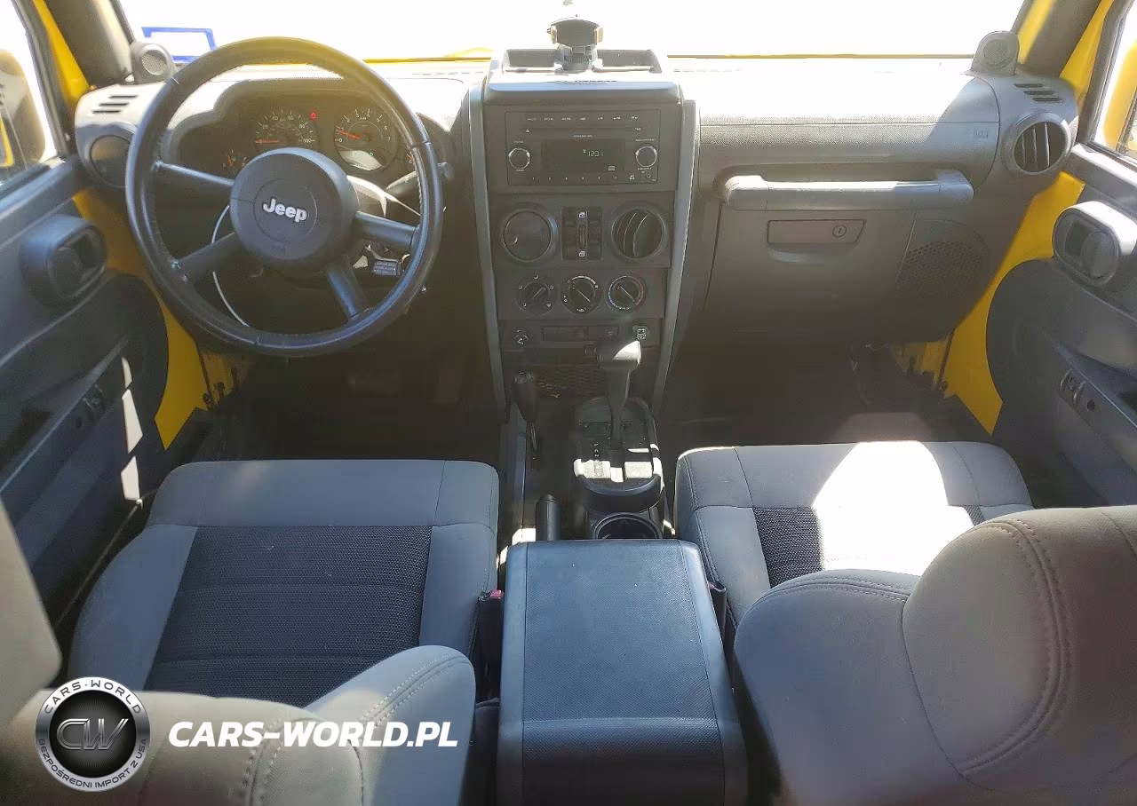 2009 Jeep Wrangler Unlimited X VIN:1J4GA39199L767716 - 8