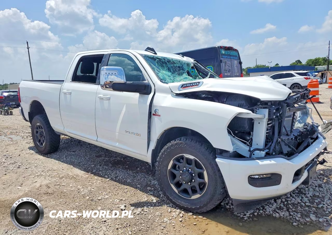 2026 Ram 2500 Laramie VIN:3C63R5FL3TG281414 - 4