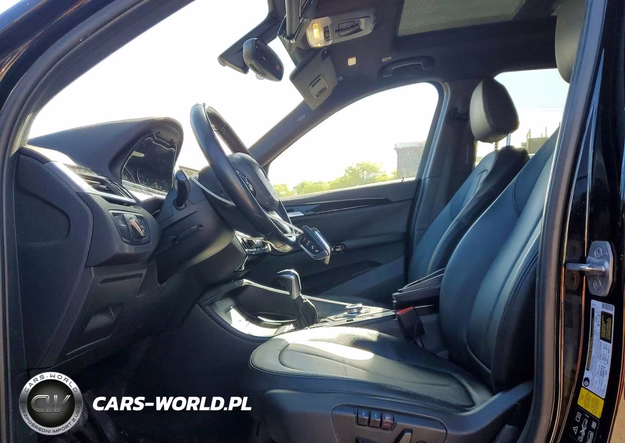 2017 BMW X1 xDrive28I VIN:WBXHT3C37H5F69319 - 7