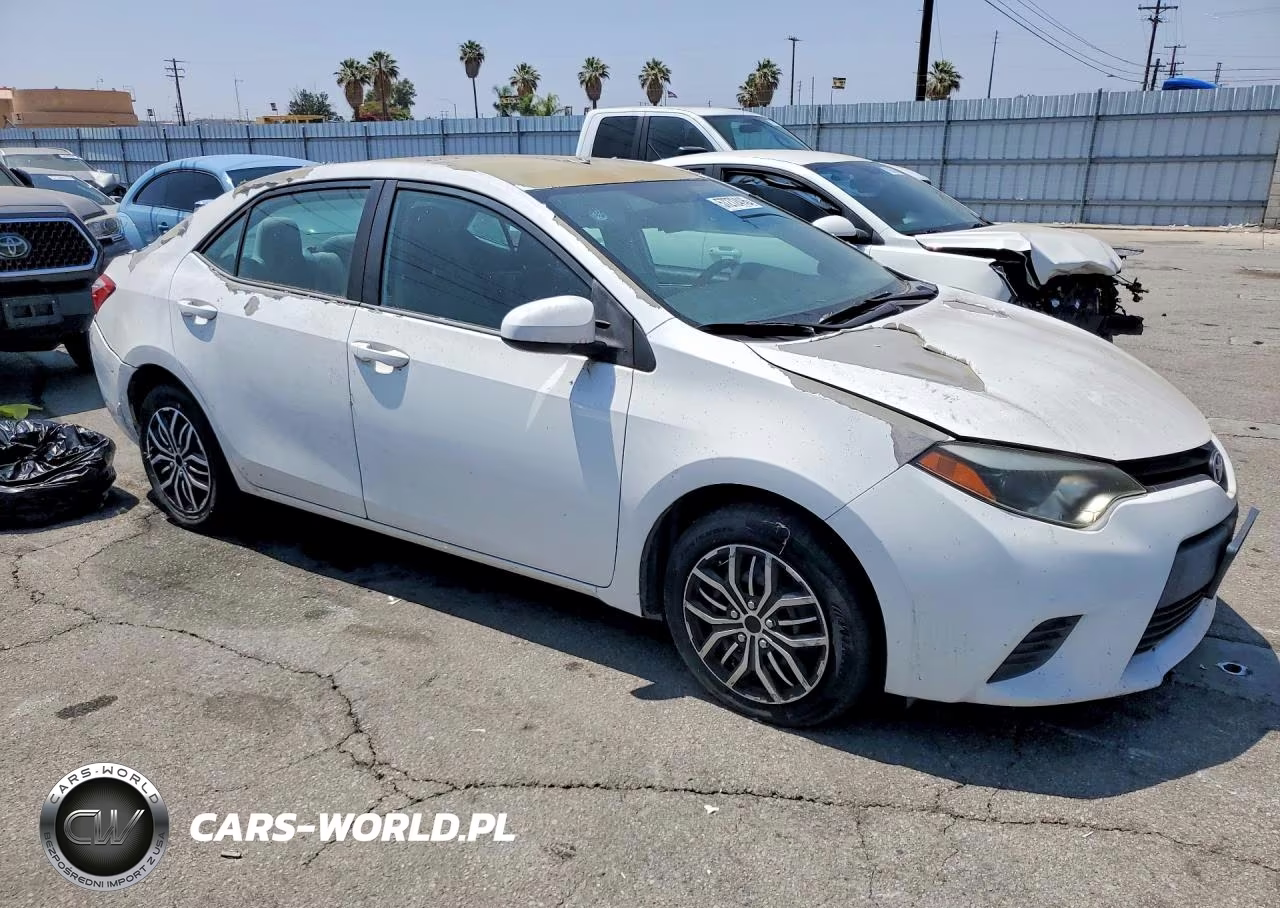 2014 Toyota Corolla Le VIN:5YFBURHE2EP159374 - 4