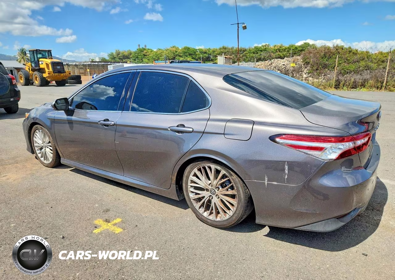 2018 Toyota Camry L VIN:4T1B11HK4JU038421 - 2