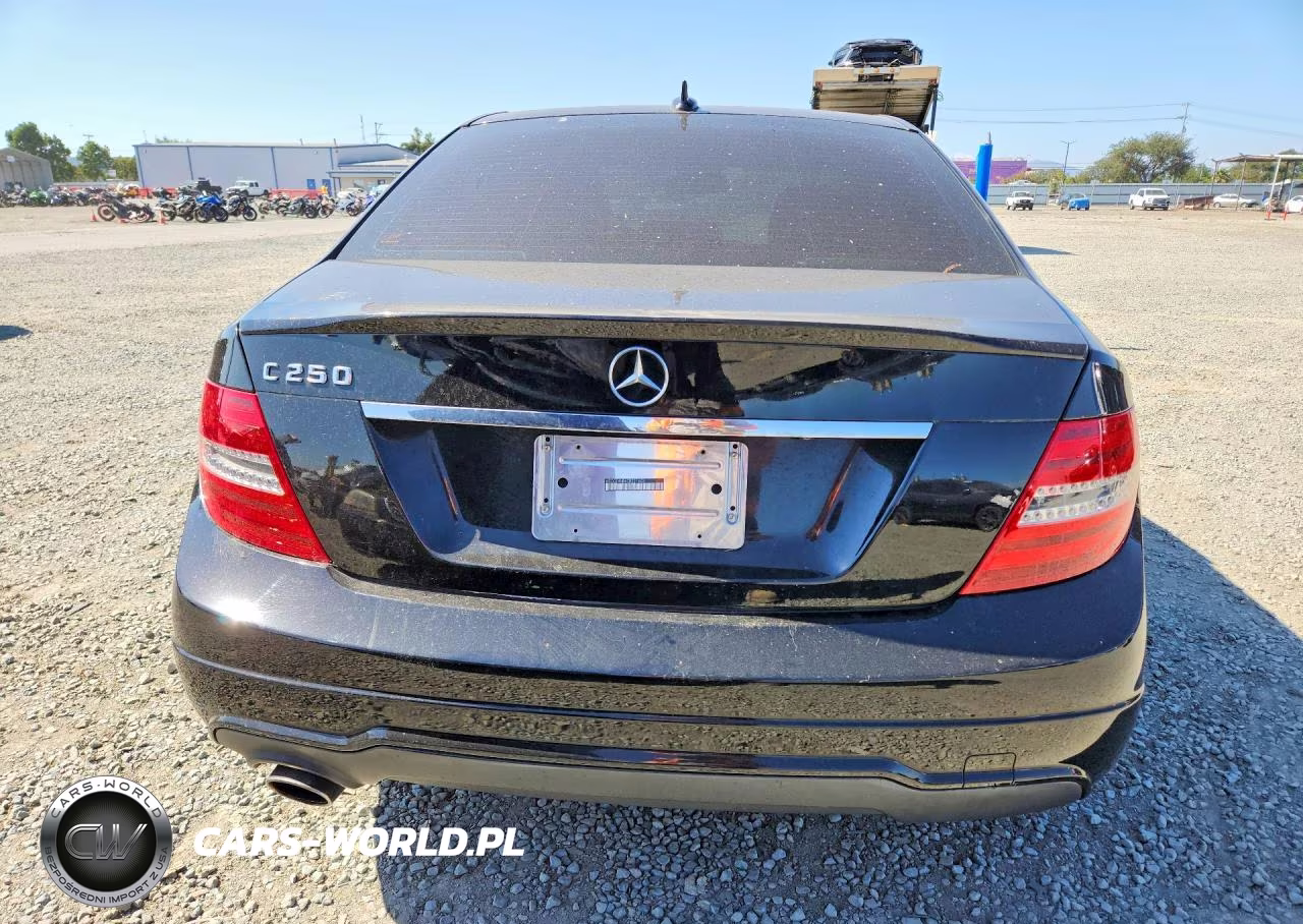 2012 Mercedes-Benz C 250 VIN:WDDGF4HB4CR221603 - 6