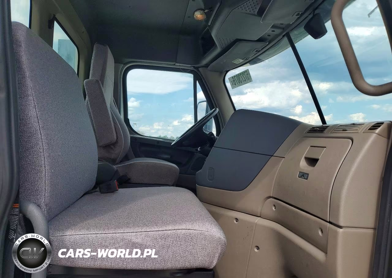 2018 Freightliner Cascadia 125 VIN:3AKJGEDVXJSJK4664 - 5
