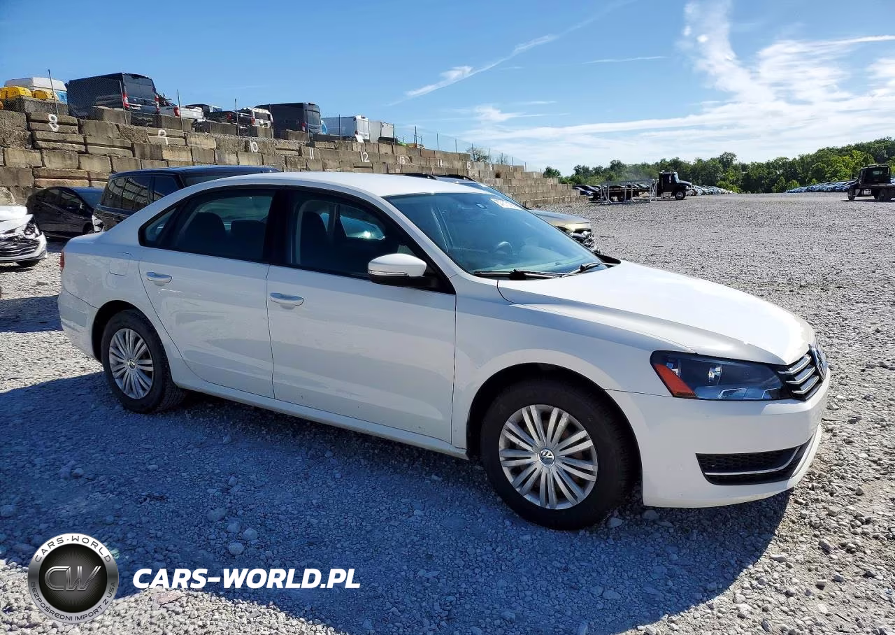 2015 Volkswagen Passat S VIN:1VWAT7A32FC078569 - 4