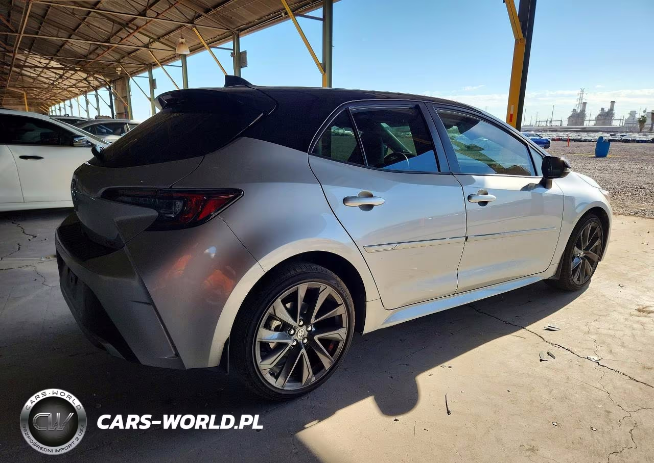 2024 Toyota Corolla Xse VIN:JTNC4MBE1R3226315 - 3