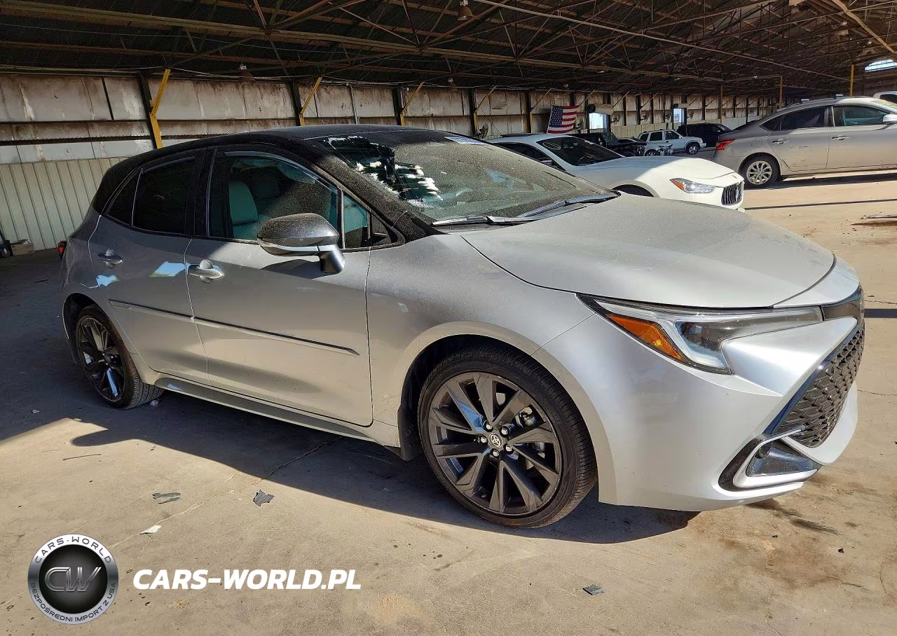 2024 Toyota Corolla Xse VIN:JTNC4MBE1R3226315 - 4
