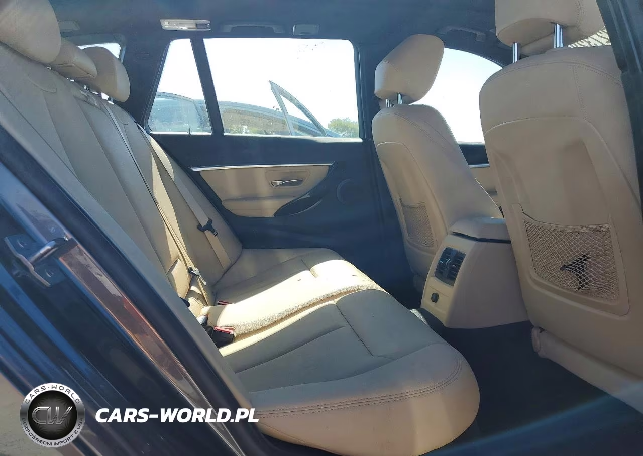 2019 BMW 330Xi VIN:WBA8K3C52KA484009 - 10