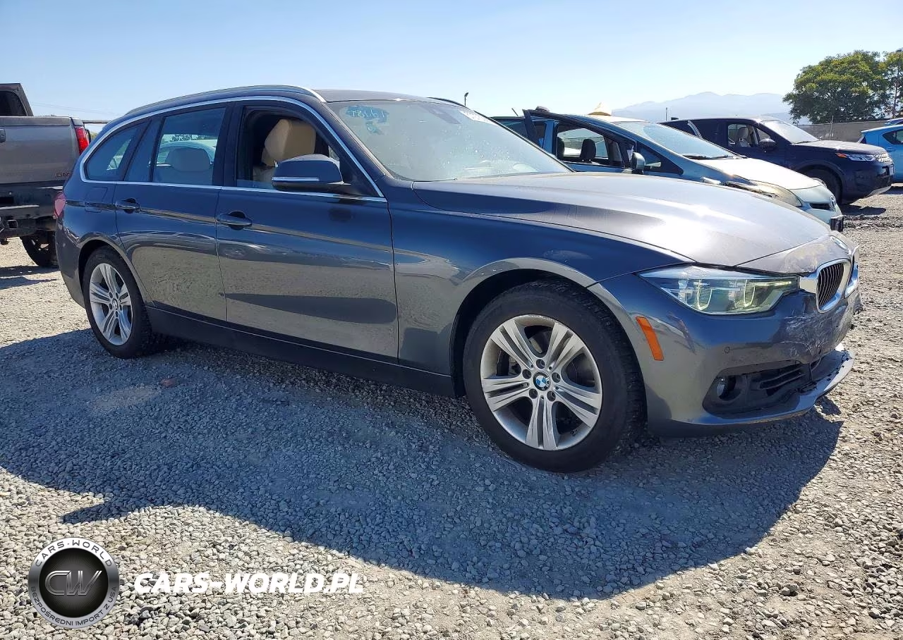 2019 BMW 330Xi VIN:WBA8K3C52KA484009 - 4