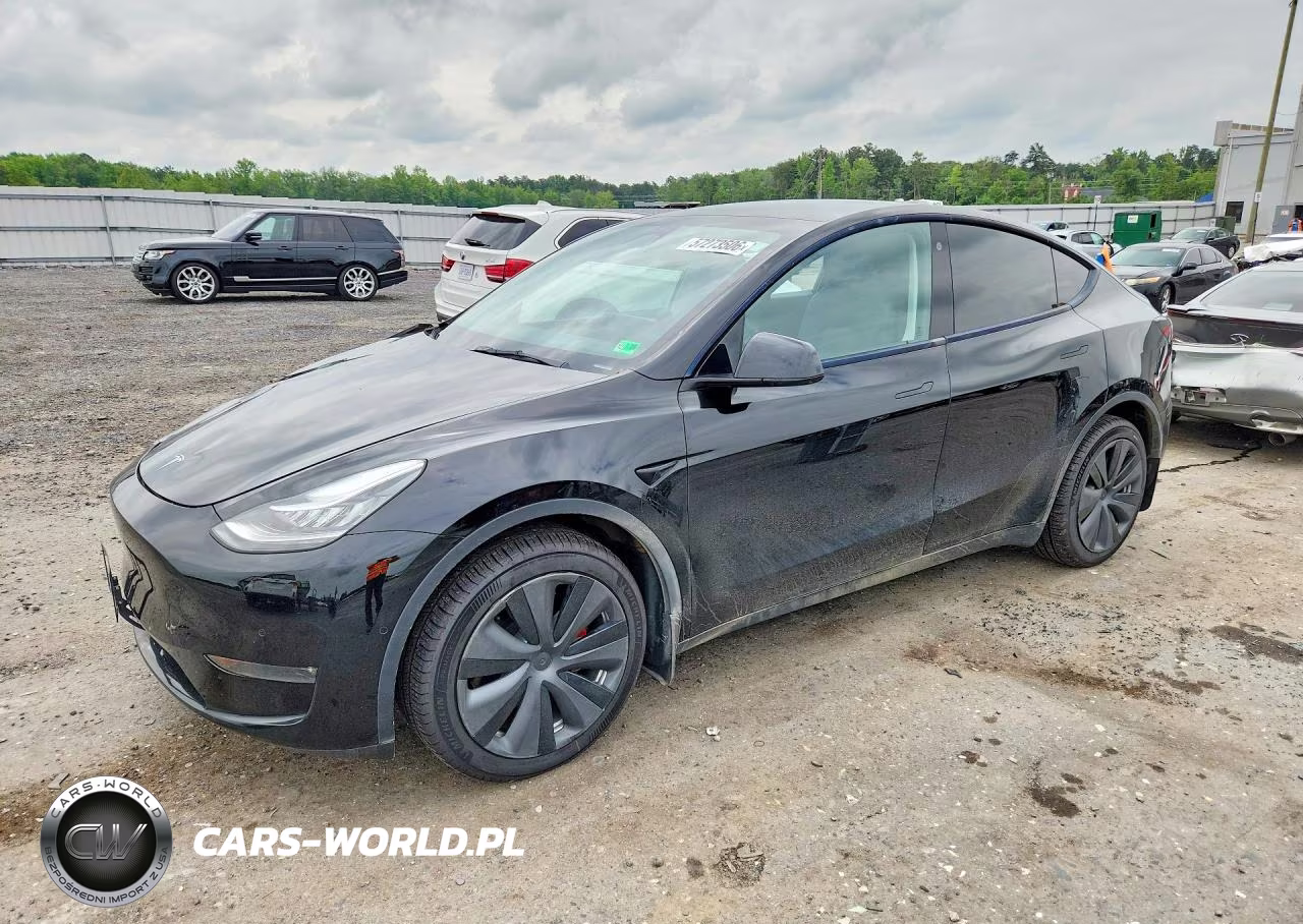 2023 Tesla Model Y – zdjęcie 1 z 13
