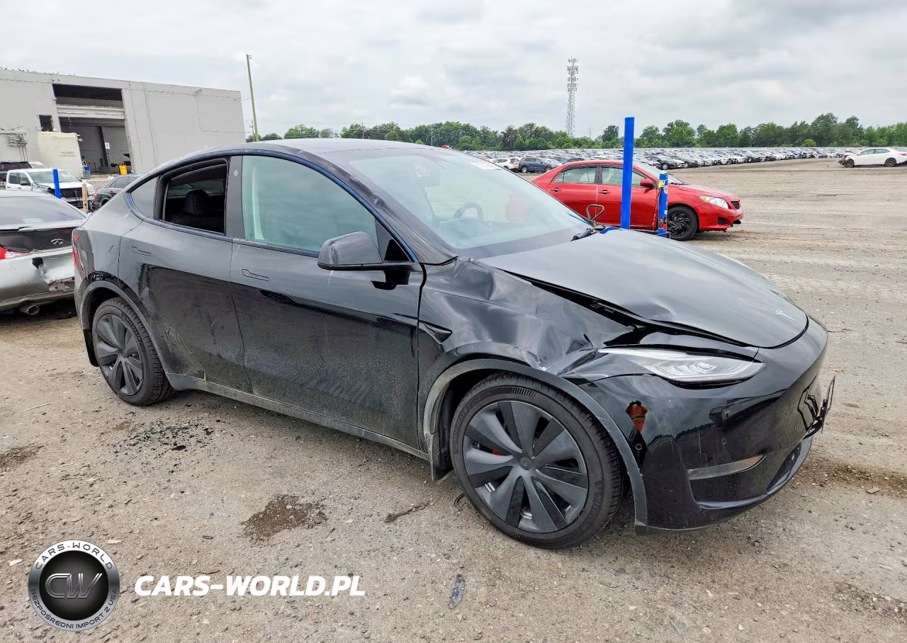 2023 Tesla Model Y VIN:7SAYGDEE0PA022991 - 4