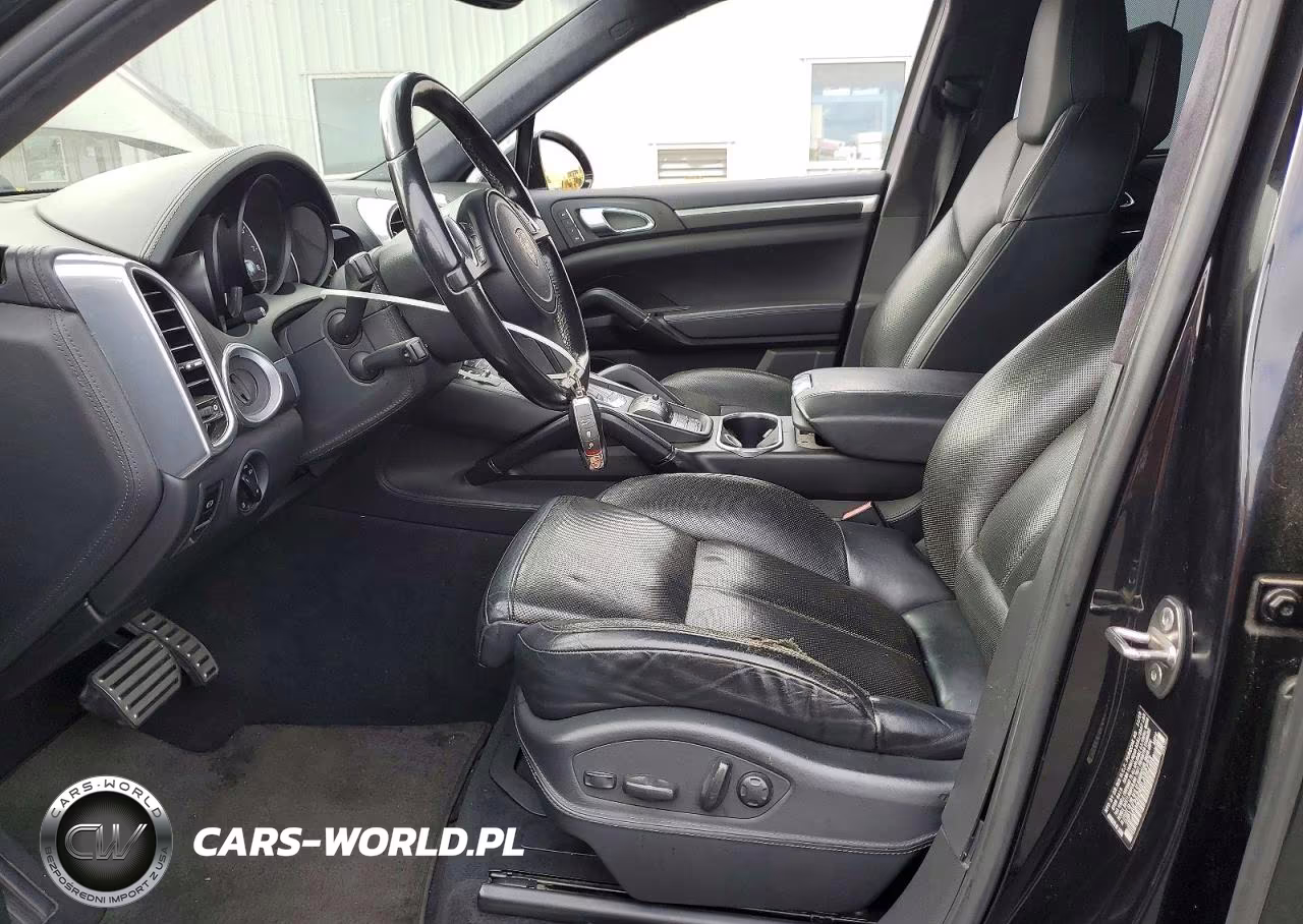 2011 Porsche Cayenne S Hybrid VIN:WP1AE2A24BLA92733 - 7