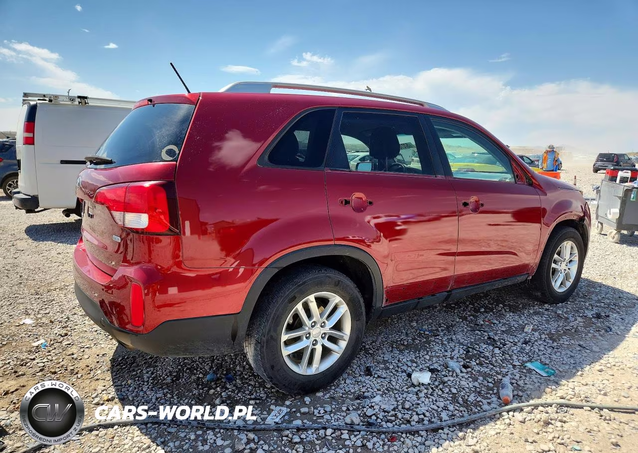 2015 Kia Sorento Lx VIN:5XYKT4A65FG562375 - 3