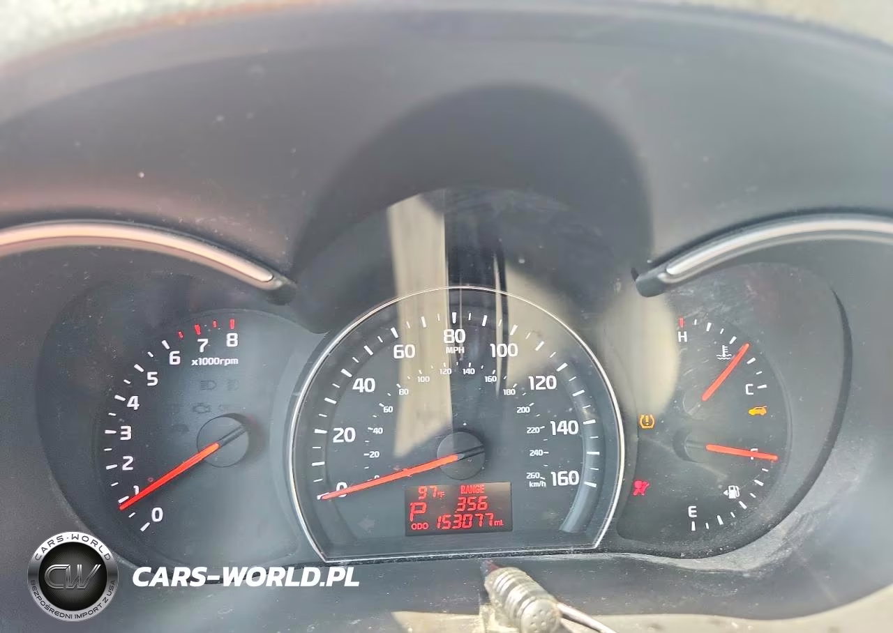 2015 Kia Sorento Lx VIN:5XYKT4A65FG562375 - 9