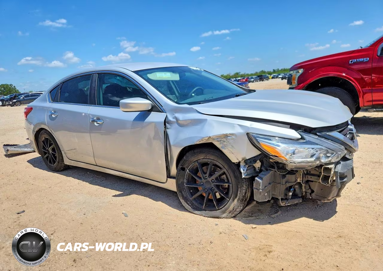 2017 Nissan Altima 2.5 S VIN:1N4AL3AP3HN336139 - 4