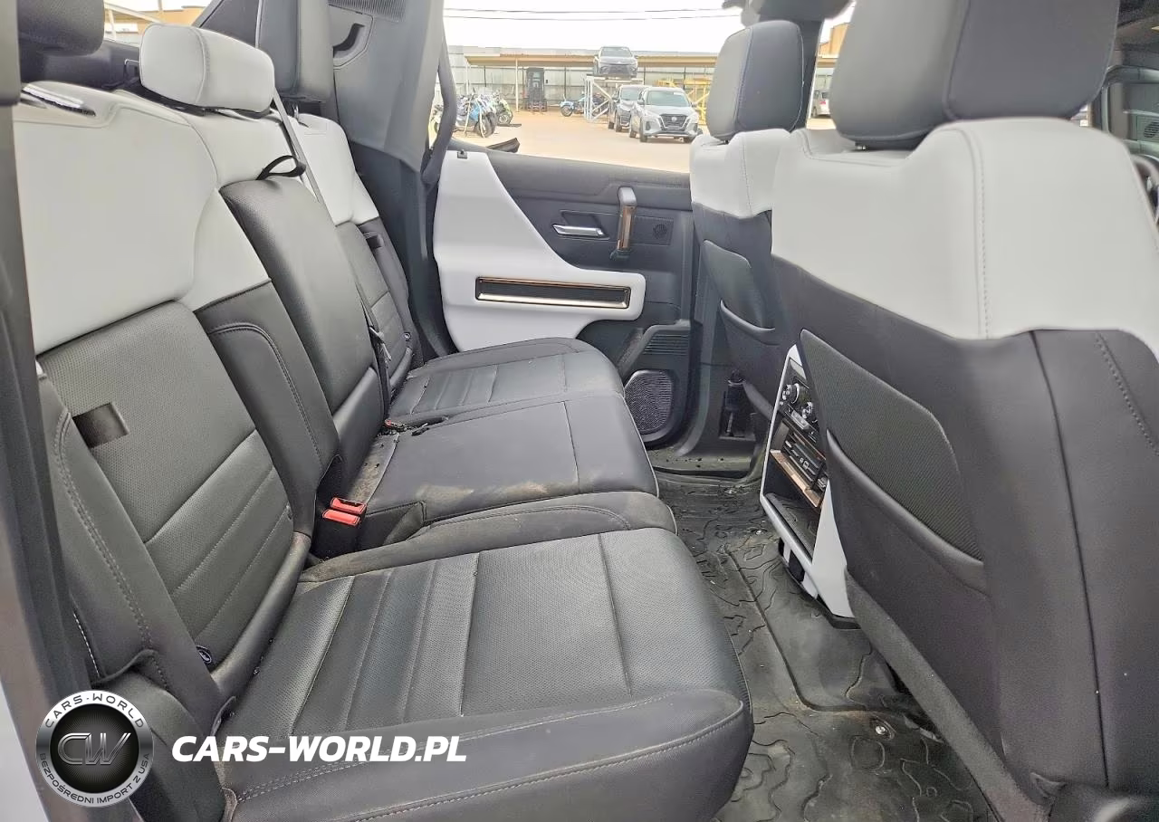 2025 GMC Hummer Pickup 2X VIN:1GT10BDD5SU107540 - 10