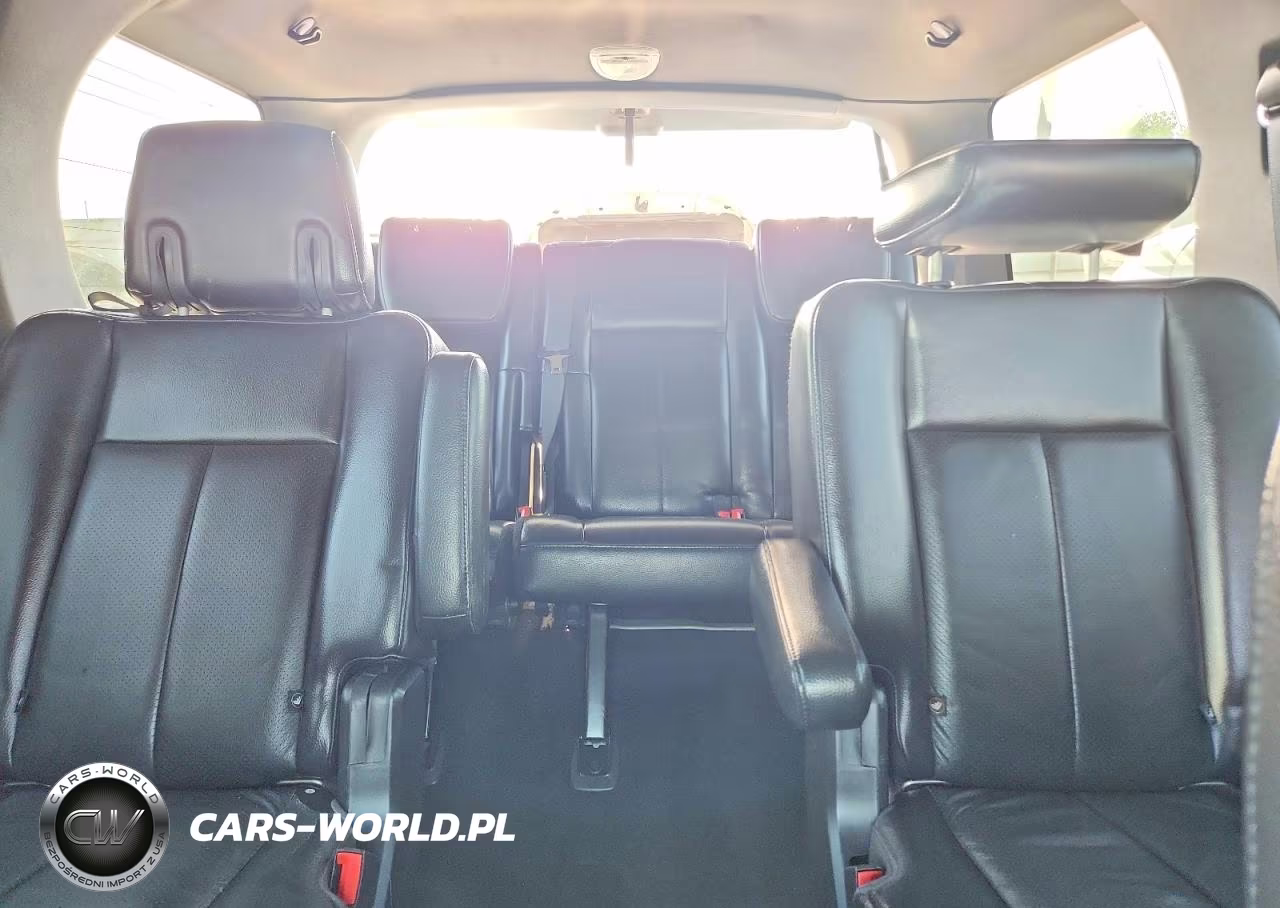 2010 Ford Expedition Limited VIN:1FMJU2A50AEB62211 - 10