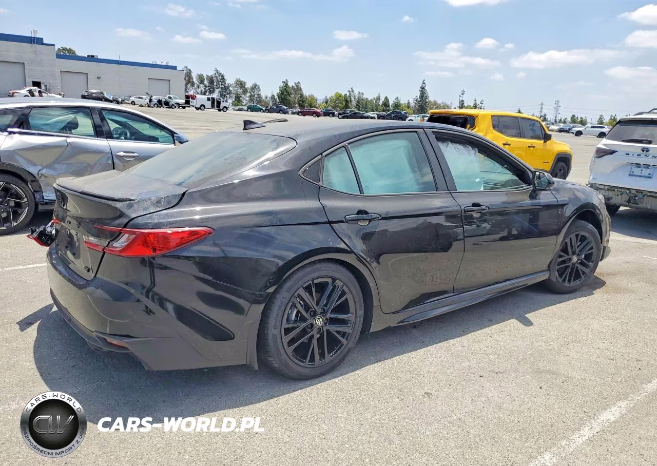 2026 Toyota Camry Se VIN:4T1DAACK0TU677348 - 3