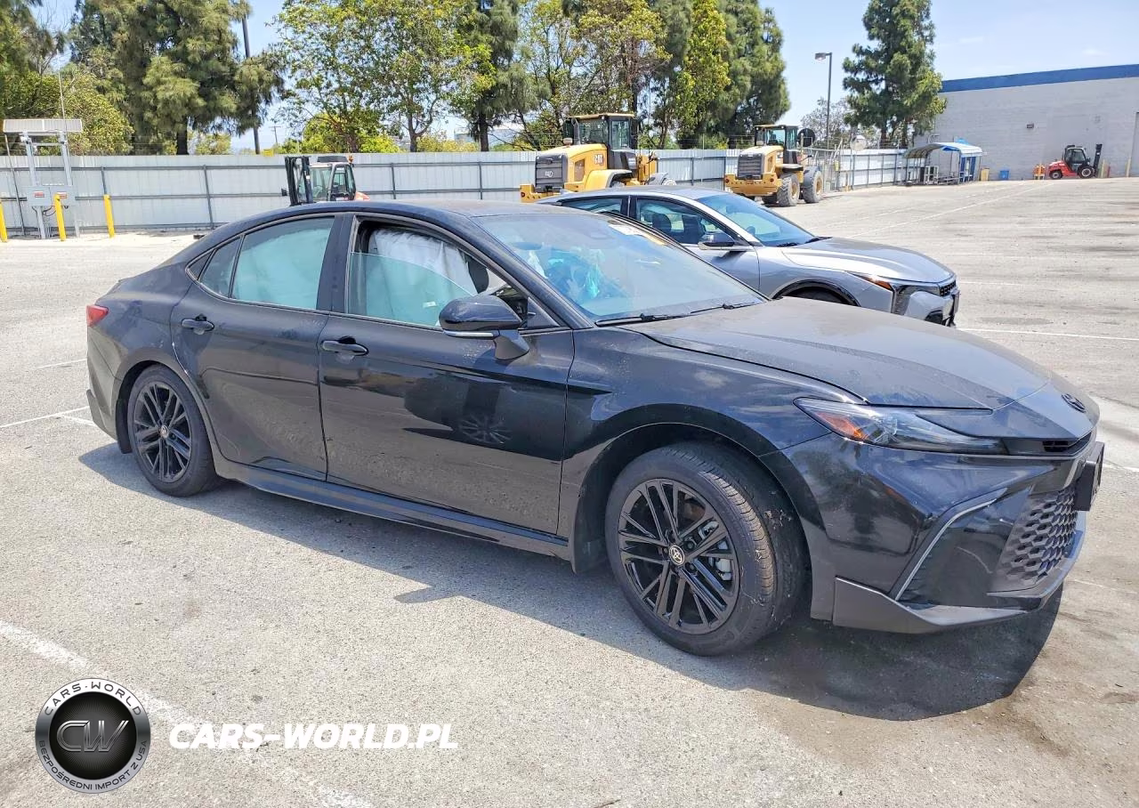 2026 Toyota Camry Se VIN:4T1DAACK0TU677348 - 4
