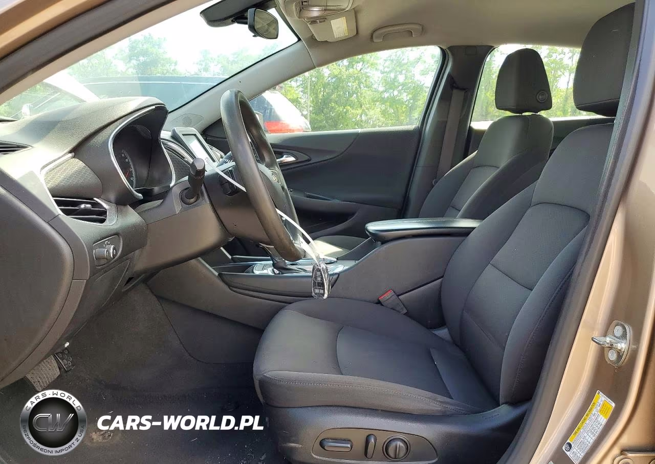 2018 Chevrolet Malibu 3Lt VIN:1G1ZD5ST3JF125971 - 7