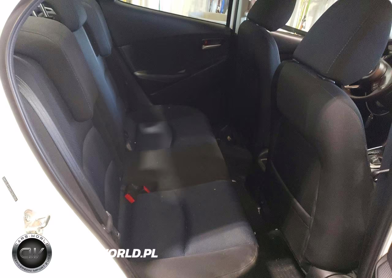 2019 Toyota Yaris Le VIN:3MYDLBYV3KY527254 - 10