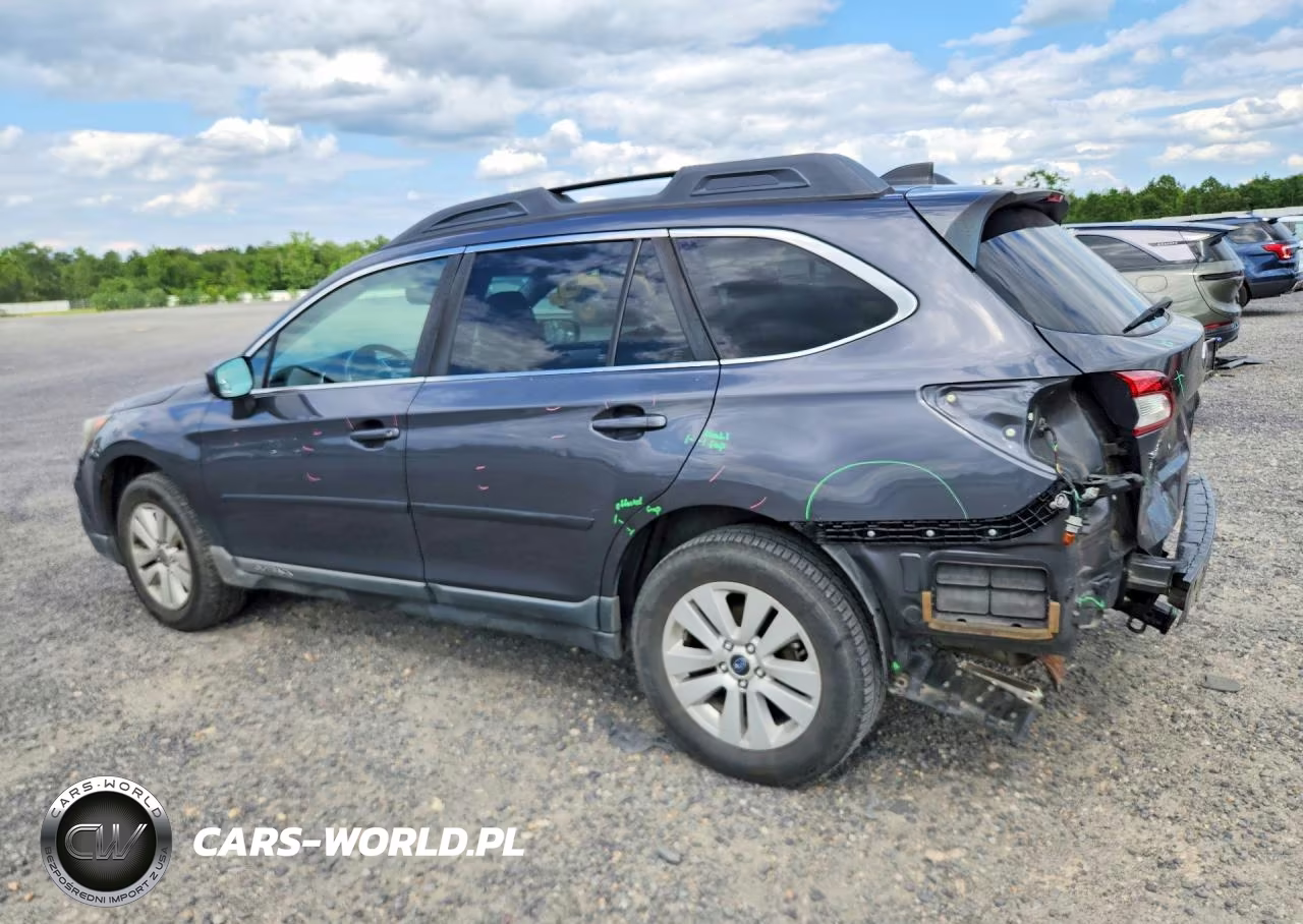 2018 Subaru Outback 2.5I Premium VIN:4S4BSACC9J3316569 - 2