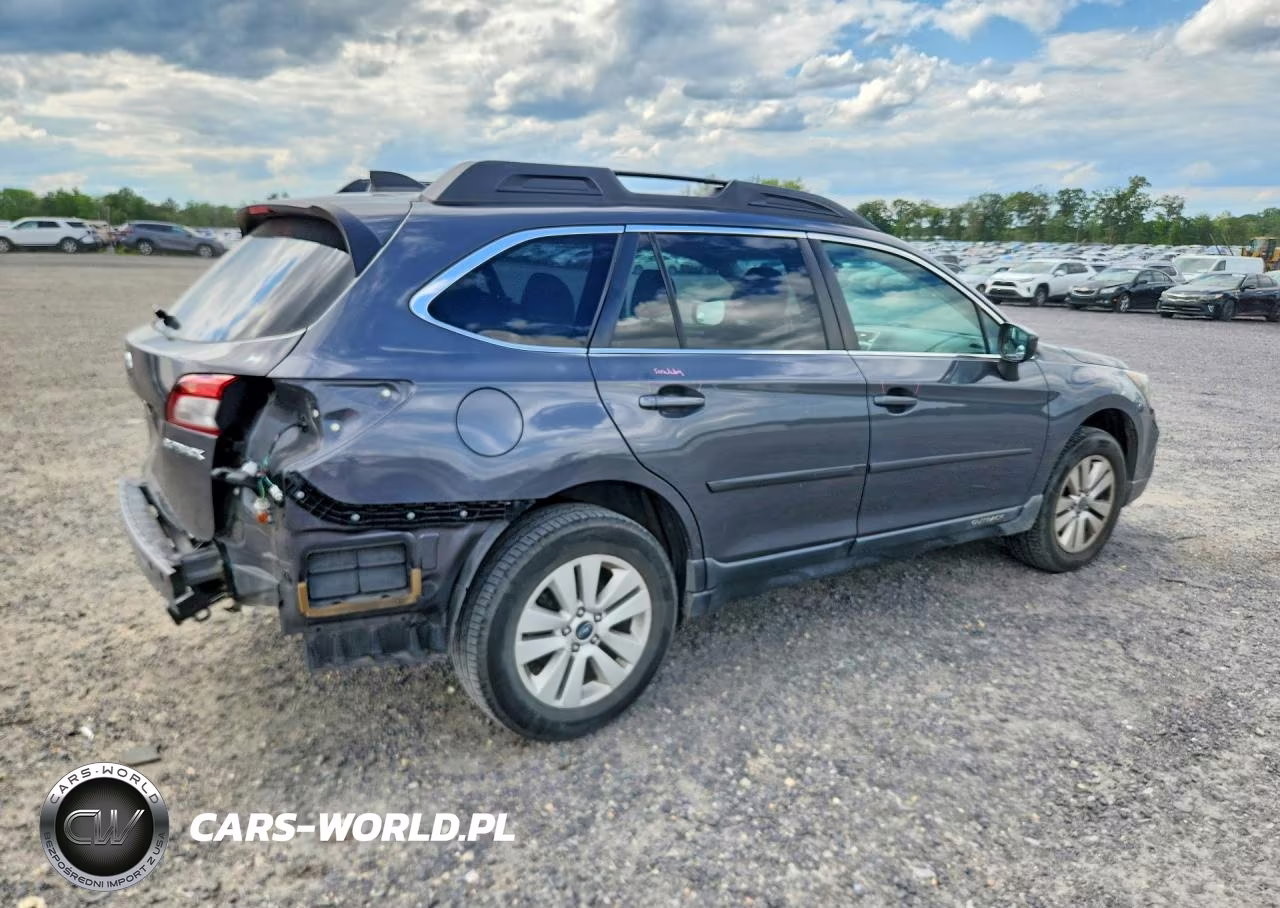 2018 Subaru Outback 2.5I Premium VIN:4S4BSACC9J3316569 - 3