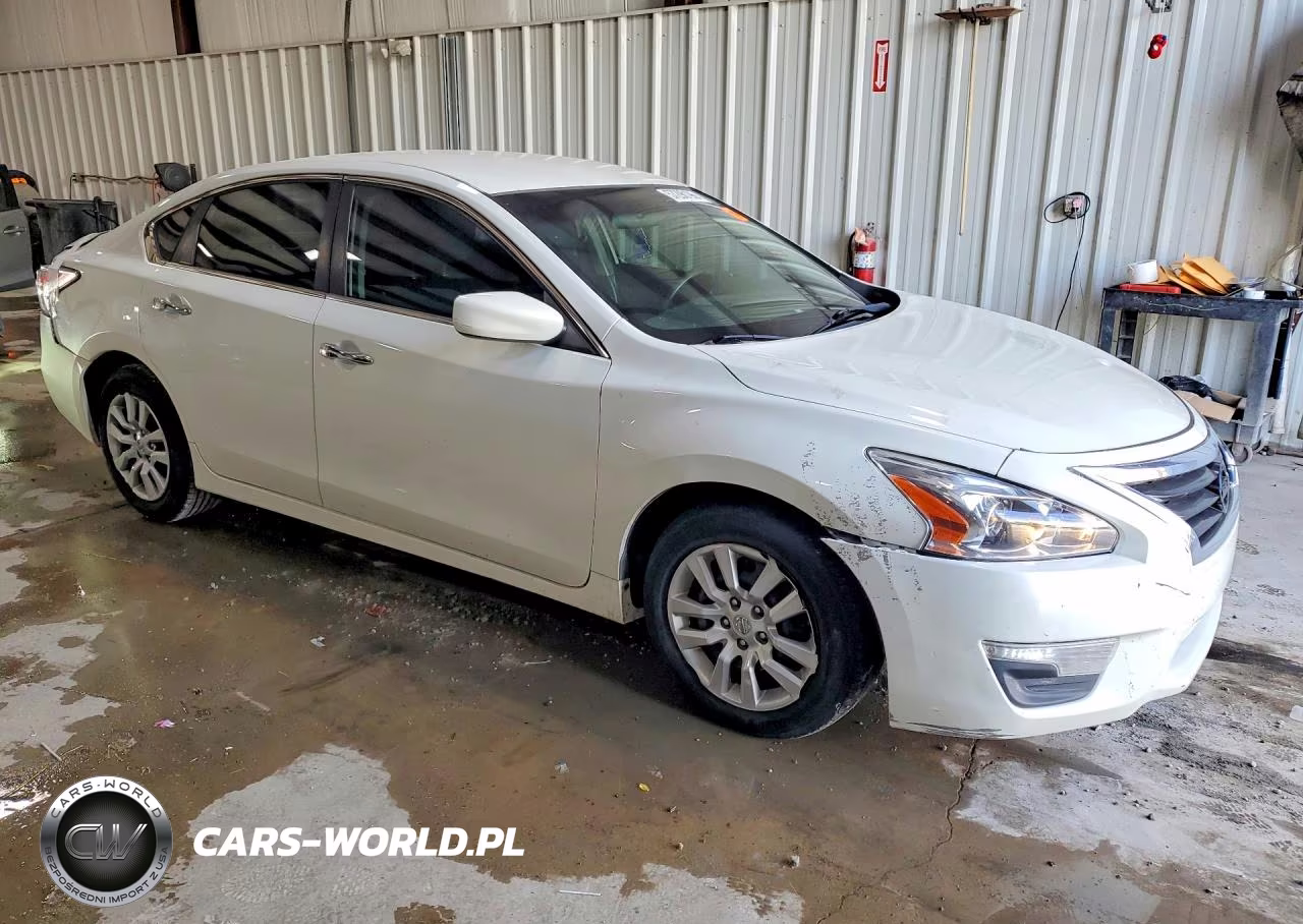 2014 Nissan Altima 2.5 S VIN:1N4AL3AP5EN352936 - 4