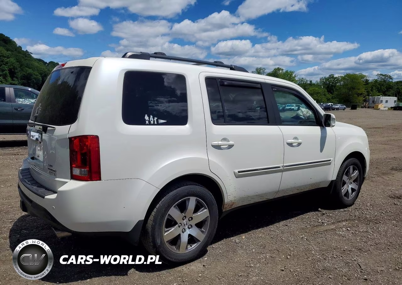 2015 Honda Pilot Touring VIN:5FNYF4H90FB023249 - 3