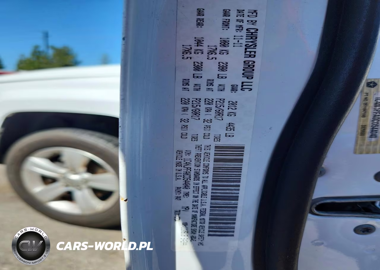 2012 Jeep Patriot Latitude VIN:1C4NJPFA0CD544040 - 12