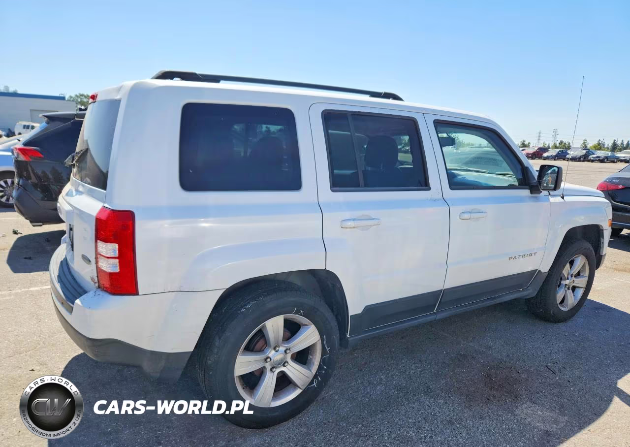 2012 Jeep Patriot Latitude VIN:1C4NJPFA0CD544040 - 3