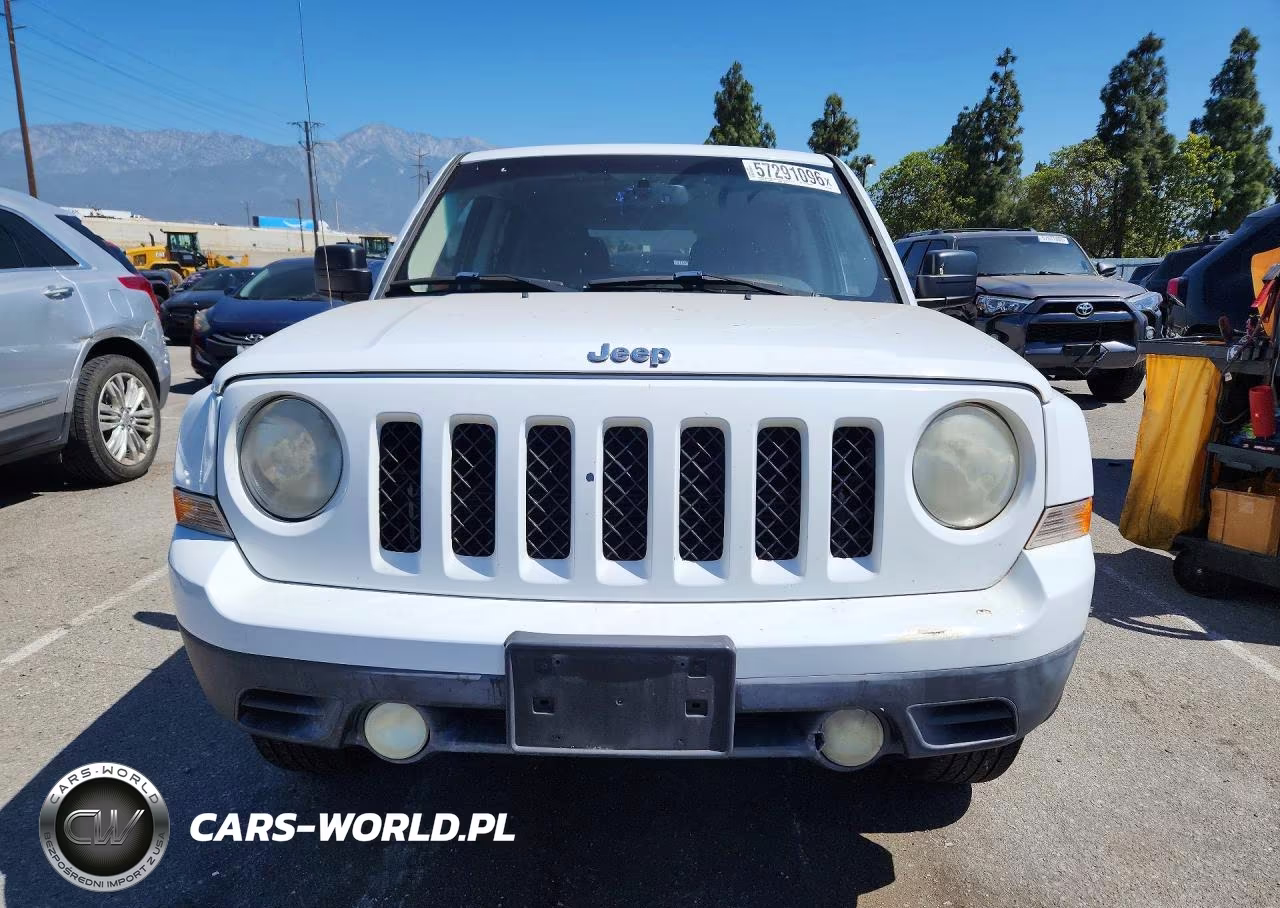 2012 Jeep Patriot Latitude VIN:1C4NJPFA0CD544040 - 5