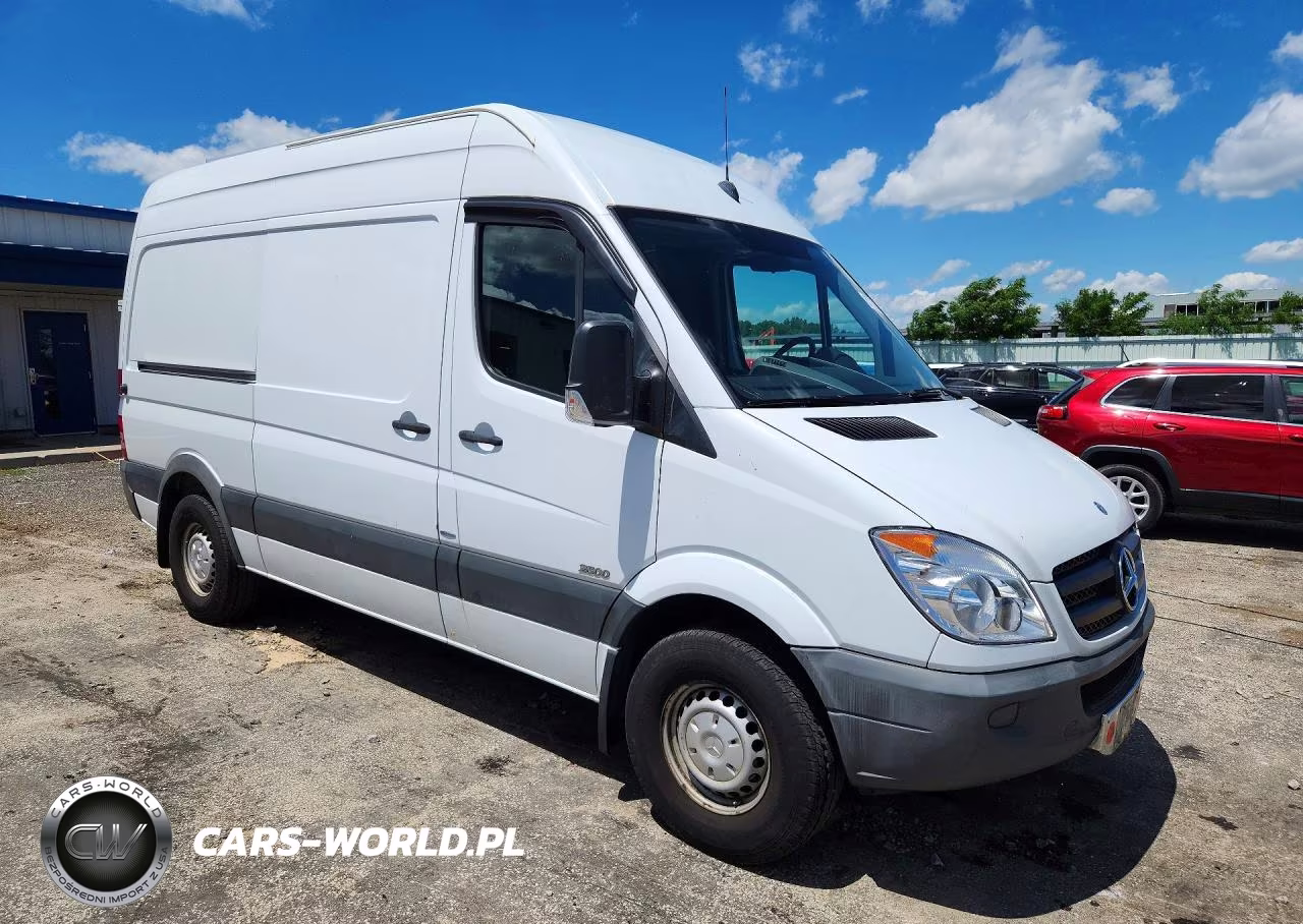2011 Mercedes-Benz Sprinter VIN:WD3PE7CC7B5574416 - 4