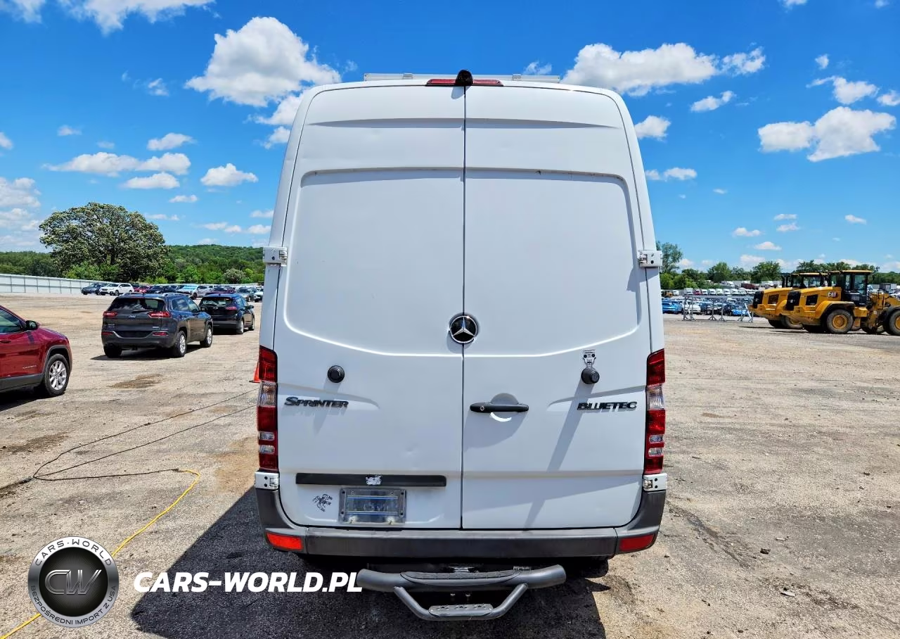 2011 Mercedes-Benz Sprinter VIN:WD3PE7CC7B5574416 - 6