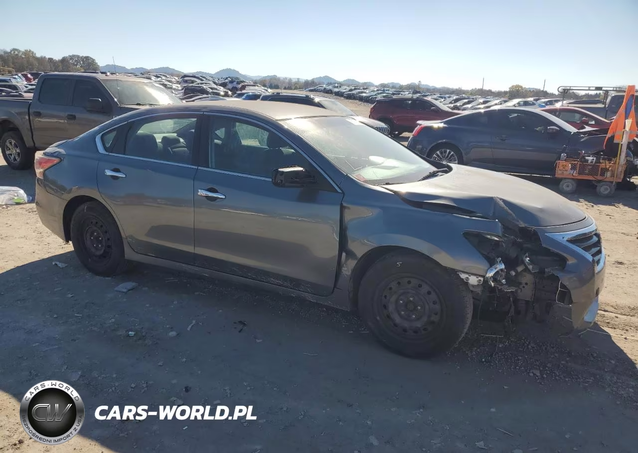 2015 Nissan Altima 2.5 VIN:1N4AL3AP0FN899100 - 4