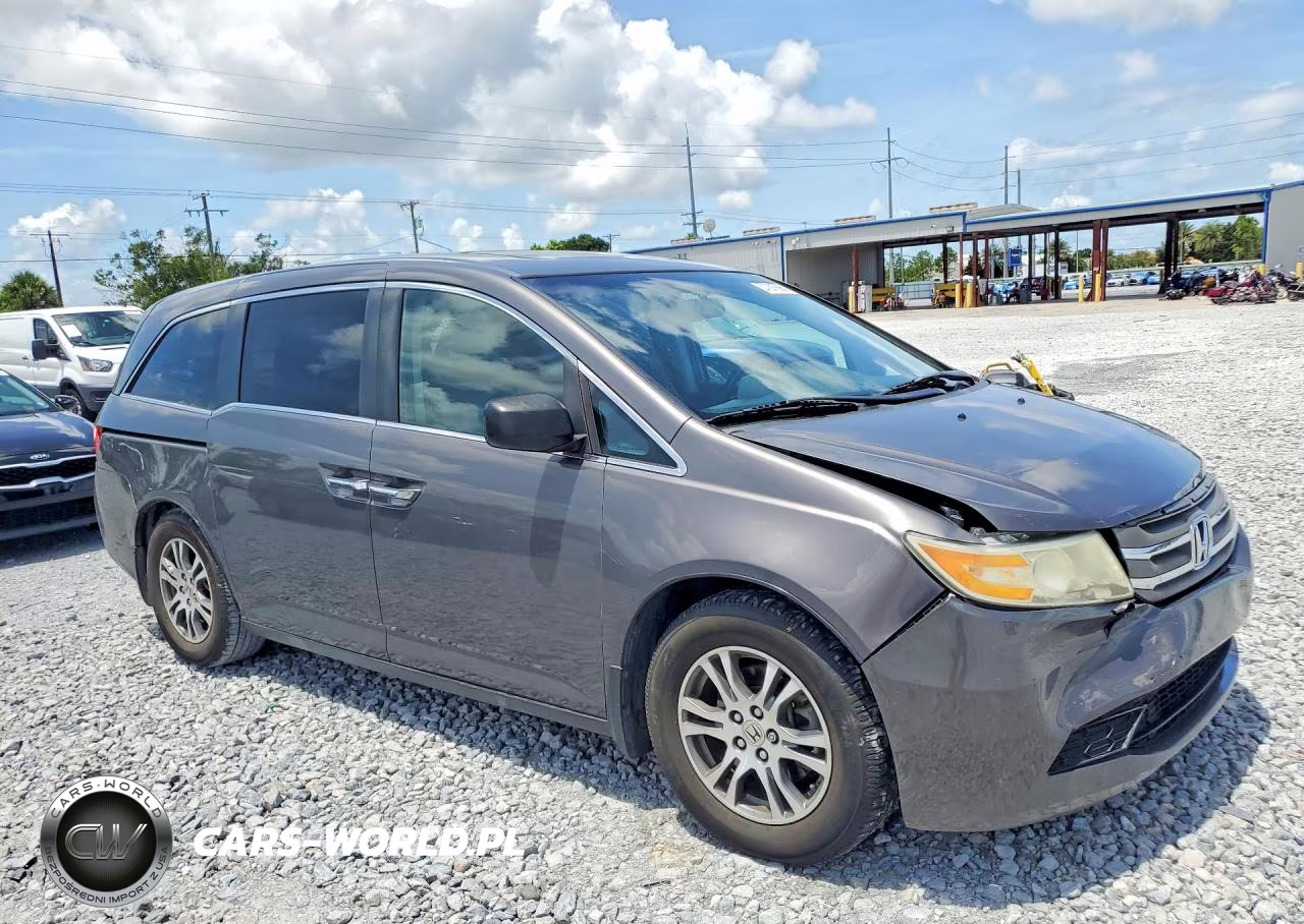 2013 Honda Odyssey Exl VIN:5FNRL5H63DB035059 - 4