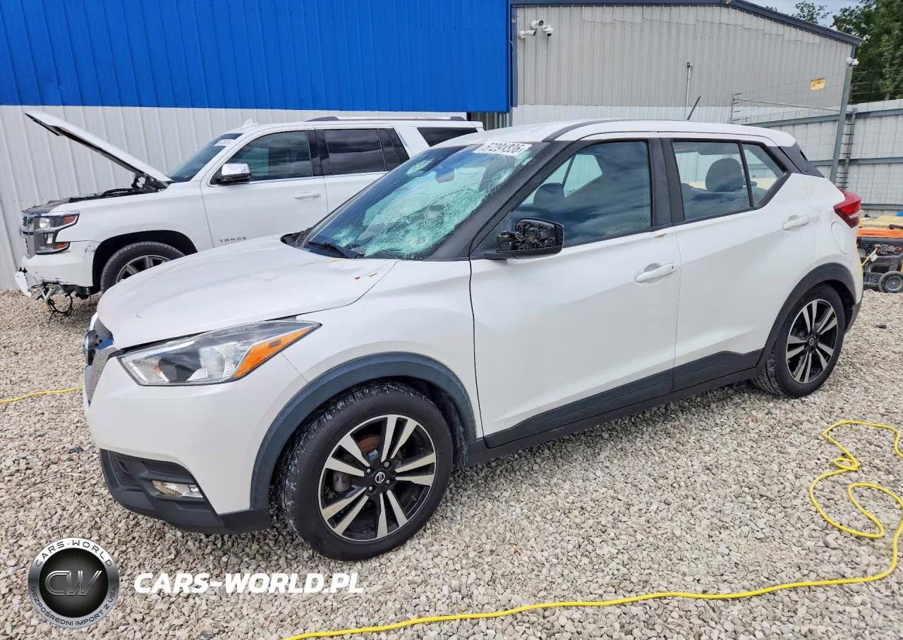 2020 Nissan Kicks Sv