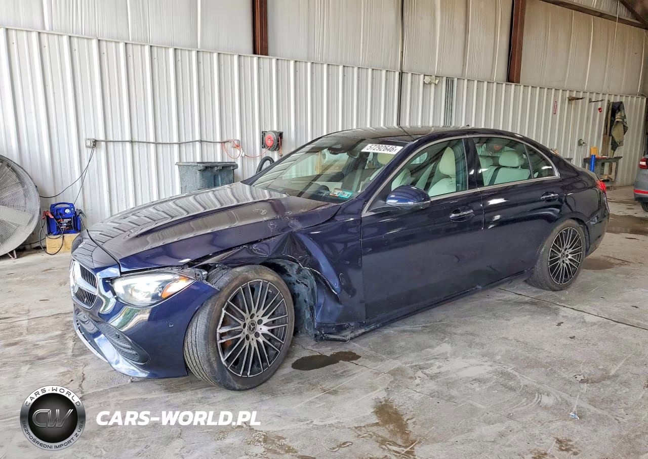 2022 Mercedes-Benz C 300 4Matic – zdjęcie 1 z 12