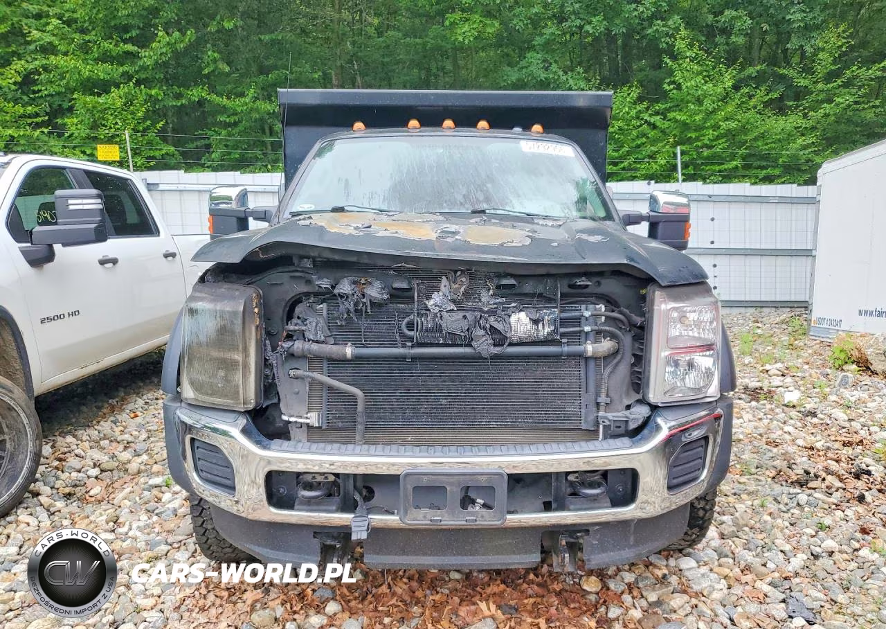 2016 Ford F550 Super Duty Dump Truck VIN:1FDUF5HT1GEA77495 - 5