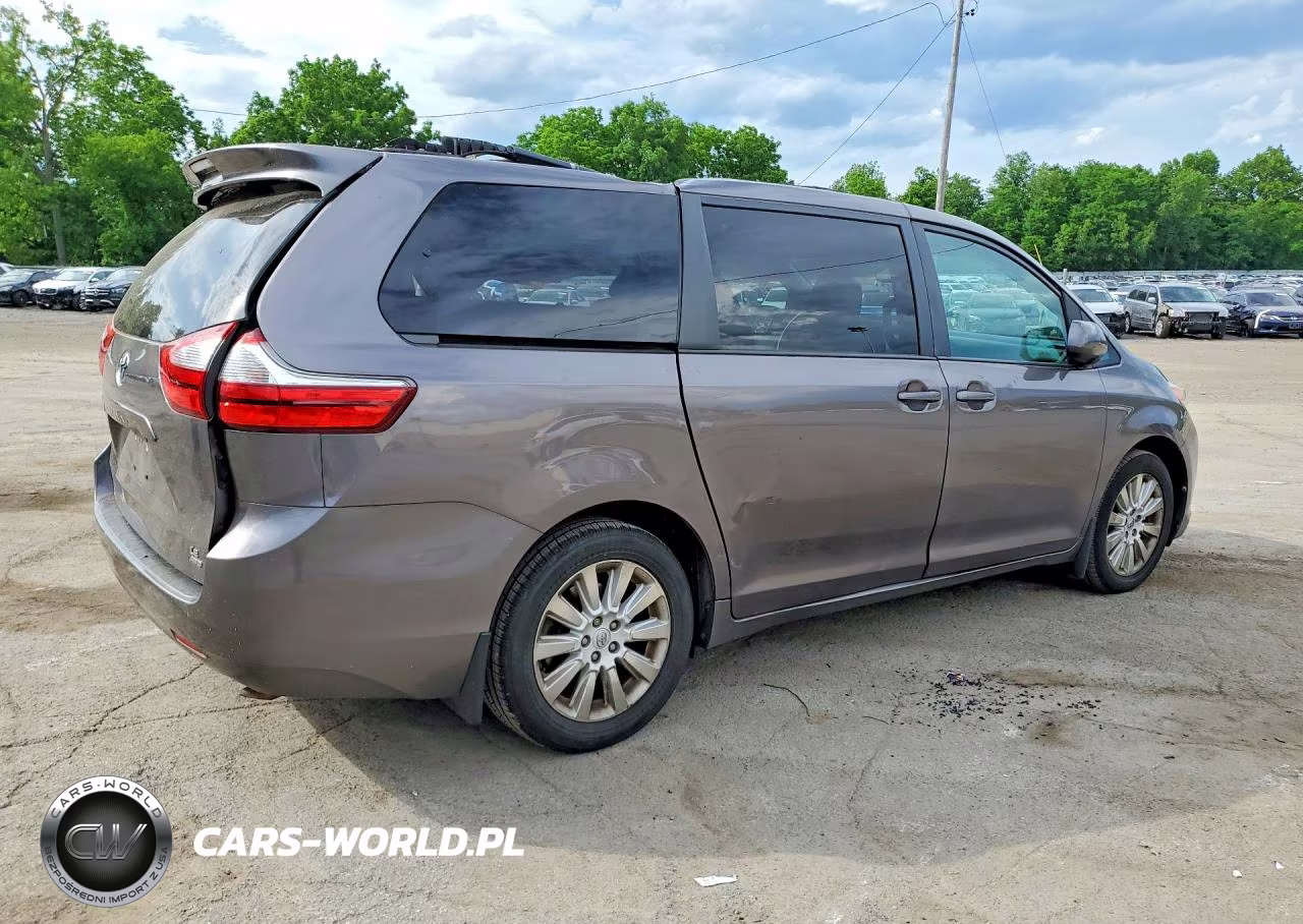 2015 Toyota Sienna Le VIN:5TDJK3DCXFS127171 - 3