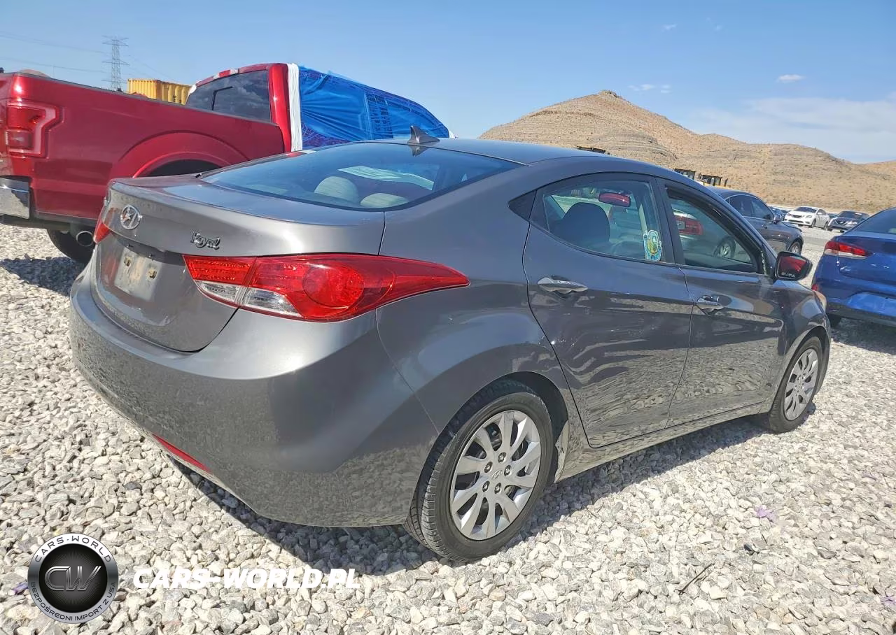 2012 Hyundai Elantra Gls VIN:5NPDH4AE8CH127615 - 3